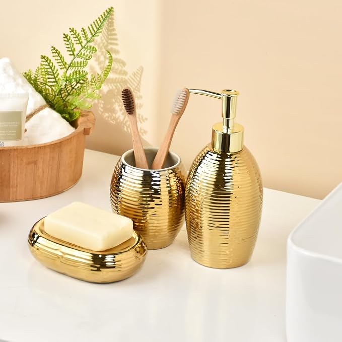 Gold Bathroom Accessory Set - Image 6