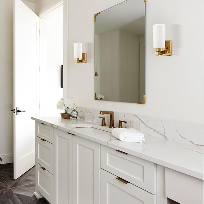 Modern Plug in Wall Sconce - Image 3