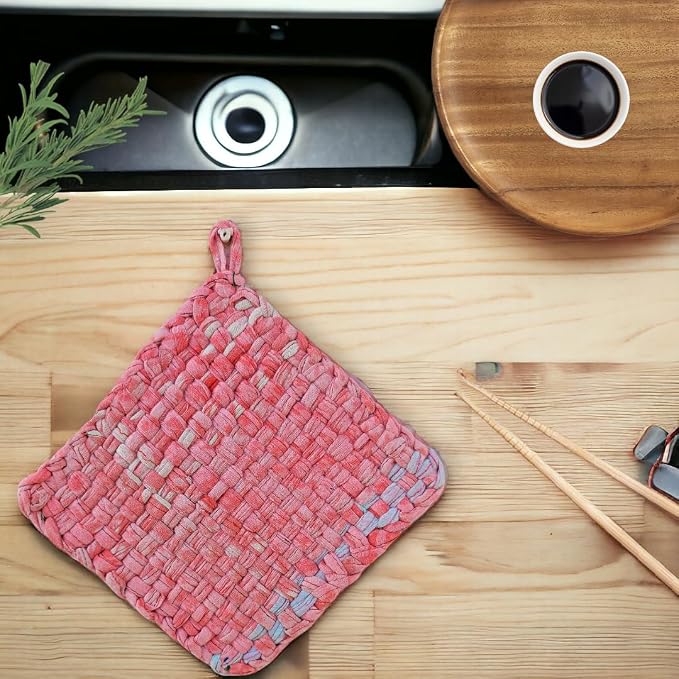 Quilted Cotton Potholders – Reversible - Image 3