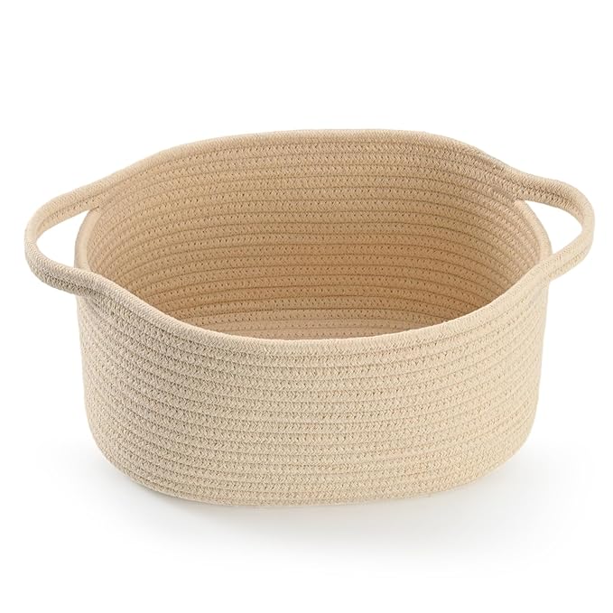 Cute Woven Gift Basket – Beige Empty Gift Basket by Unknown